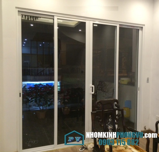 Mẫu cửa nhôm xingfa 4 cánh mở trượt màu trắng