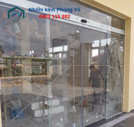 cửa-kính-cường-lực-lùa-treo-thủ-đức_-05-06-2019-00-07-18.png
