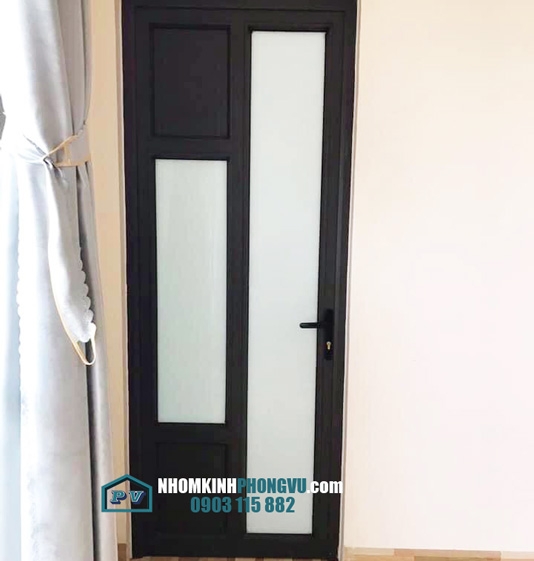 Làm cửa nhôm kính cho nhà chị Xuân, đường Võ Văn Ngân, Phường Bình Thọ, Quận Thủ Đức, TPHCM