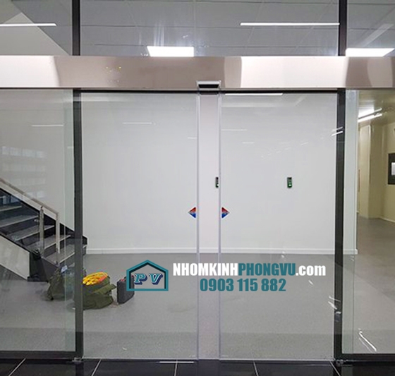 Thi công cửa kính lùa tự động đóng mở công nghệ Hàn Quốc tại Nguyễn Đình Chiểu, Quận 3, TPHCM