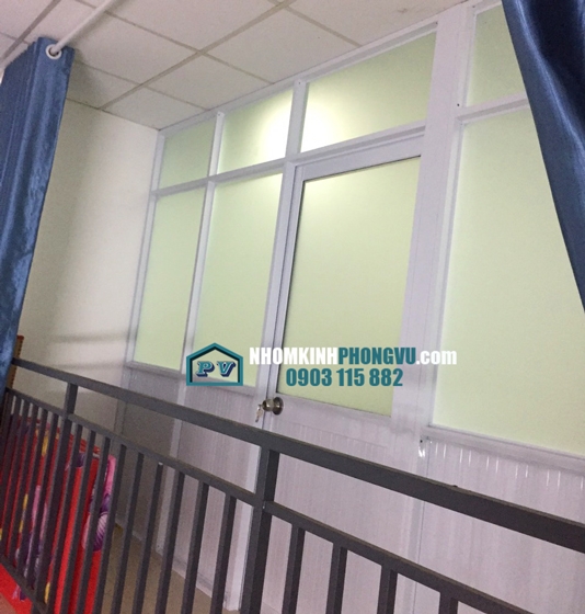 Thi công vách nhôm kính giá rẻ tại đường Thoại Ngọc Hầu, quận Tân Phú, TPHCM